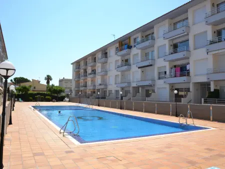 Appartement rénové L'Estartit, 600m plage, piscine, 2 ch. doubles, balcon, proche commerces et port - Photo 1