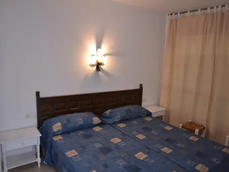 Appartement rénové L'Estartit, 600m plage, piscine, 2 ch. doubles, balcon, proche commerces et port - Photo 12