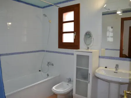 Villa avec Piscine Privée, Jardin Clôturé et Proche Plage- Idéale pour Familles! - Photo 33