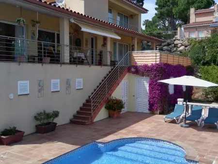 Villa avec Piscine Privée et Air Con - 4 km Plage - Photo 3