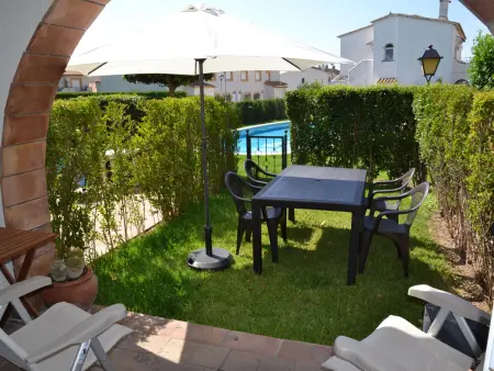 Maison avec Piscine et Jardin, à 500m de la Plage de L'Estartit, Idéale pour Familles - Photo 2