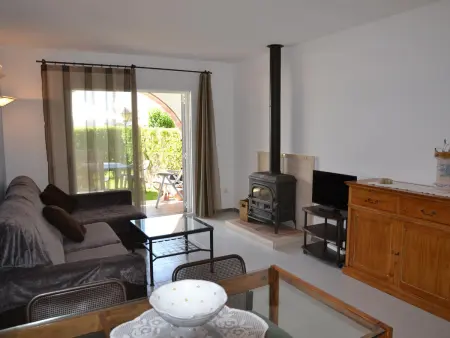 Maison avec Piscine et Jardin, à 500m de la Plage de L'Estartit, Idéale pour Familles - Photo 5