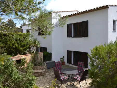 Maison familiale avec jardin et terrasse privée, piscine commune, proche de L'Estartit - Photo 2