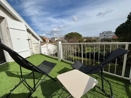 Maison Belle Époque à Royan avec Terrasse, 200m Plage - Photo 15