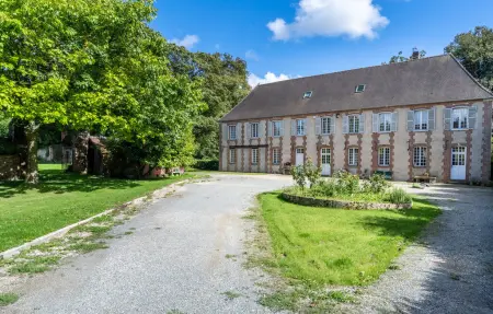 Magnifique maison avec piscine, Maison 15 personnes à Villotran - Photo 11