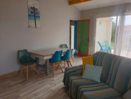 Maison rénovée 6 couchages, quartier calme près plage - Photo 10