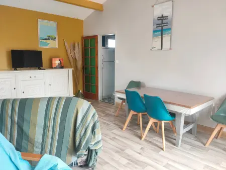 Maison rénovée 6 couchages, quartier calme près plage - Photo 11