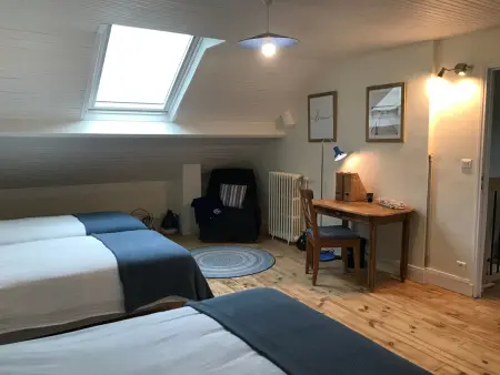 Maison rénovée avec jardin, proche du centre, pour 6 pers, Châteauroux - Photo 4
