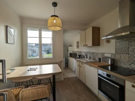 Maison rénovée avec jardin, proche du centre, pour 6 pers, Châteauroux - Photo 10