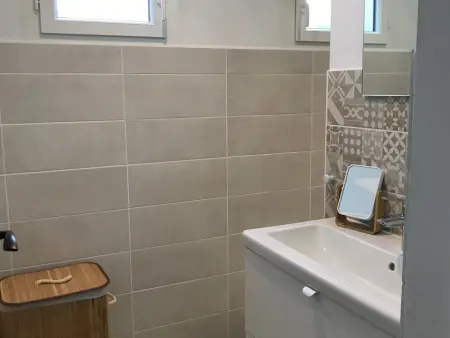 Maison rénovée avec jardin, proche du centre, pour 6 pers, Châteauroux - Photo 12