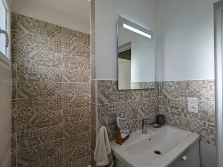Maison rénovée avec jardin, proche du centre, pour 6 pers, Châteauroux - Photo 14