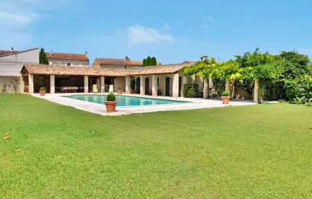 Le Mazet D'Estelan Et Son Anne, Maison 10 personnes à Barbentane - Photo 2
