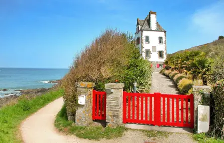 Beg Ar C'Hastell, Un Manoir De, Maison 8 personnes à Locquirec - Photo 1