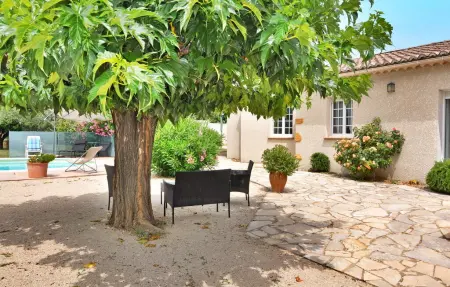 La Villa Des Fleurs, Maison 8 personnes à Cavillargues - Photo 15