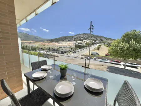 Spacieux Appartement à Roses, 650m de la Plage, Parking Privé et Terrasse - Photo 1