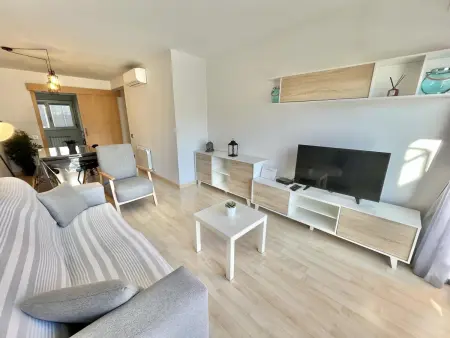 Spacieux Appartement à Roses, 650m de la Plage, Parking Privé et Terrasse - Photo 4