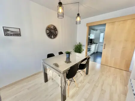 Spacieux Appartement à Roses, 650m de la Plage, Parking Privé et Terrasse - Photo 5
