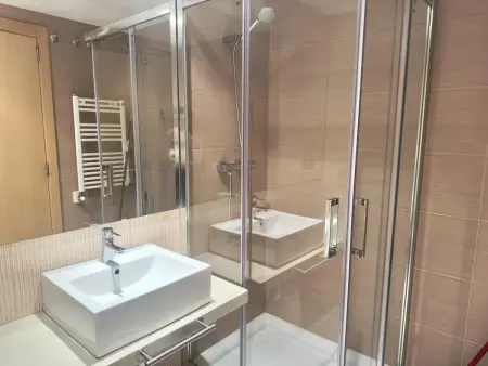 Spacieux Appartement à Roses, 650m de la Plage, Parking Privé et Terrasse - Photo 17