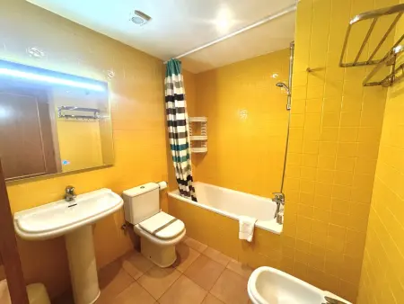Appartement avec piscine et parking à 700m de la plage - Photo 12