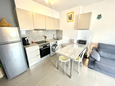 Appartement confortable à 400m de la plage avec parking et climatisation - Photo 5