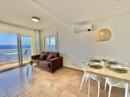 Bel appartement avec piscine, climatisation et parking à 700m de la plage de Roses - Photo 3
