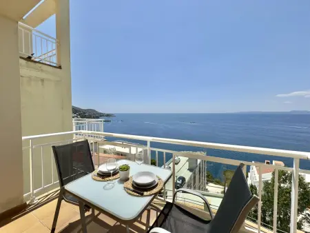 Bel appartement avec piscine, climatisation et parking à 700m de la plage de Roses - Photo 15