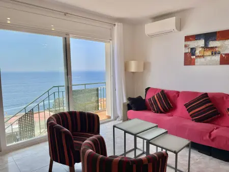 Maison 3 étages, piscine commune, vue mer, clim, proche plage et centre de Roses - Photo 2
