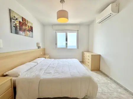 Maison 3 étages, piscine commune, vue mer, clim, proche plage et centre de Roses - Photo 4
