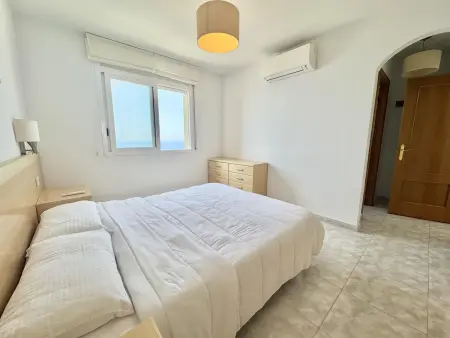 Maison 3 étages, piscine commune, vue mer, clim, proche plage et centre de Roses - Photo 5