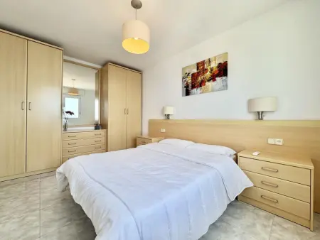 Maison 3 étages, piscine commune, vue mer, clim, proche plage et centre de Roses - Photo 6