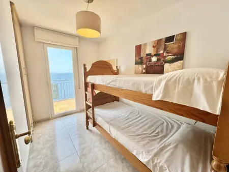 Maison 3 étages, piscine commune, vue mer, clim, proche plage et centre de Roses - Photo 11