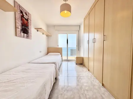 Maison 3 étages, piscine commune, vue mer, clim, proche plage et centre de Roses - Photo 12