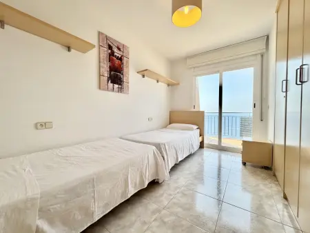 Maison 3 étages, piscine commune, vue mer, clim, proche plage et centre de Roses - Photo 13