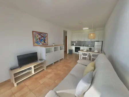 Bel appartement avec piscine, WiFi et parking à 10 min de la plage - Photo 5