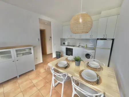 Bel appartement avec piscine, WiFi et parking à 10 min de la plage - Photo 7