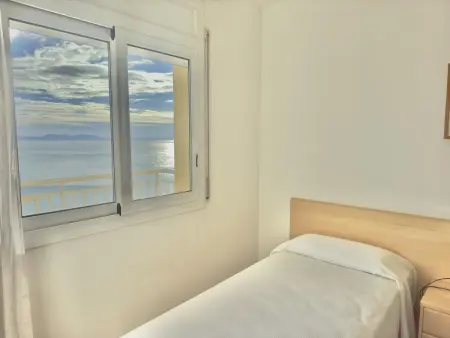 Bel appartement avec piscine, WiFi et parking à 10 min de la plage - Photo 18