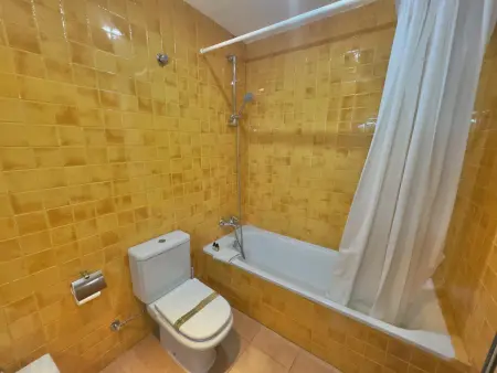 Bel appartement avec piscine, WiFi et parking à 10 min de la plage - Photo 20