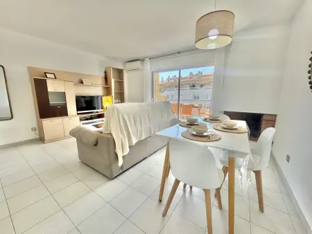 Bel appart. 1 ch, terrasse, parking, clim et wifi à Roses, à 300m de la plage - Photo 7