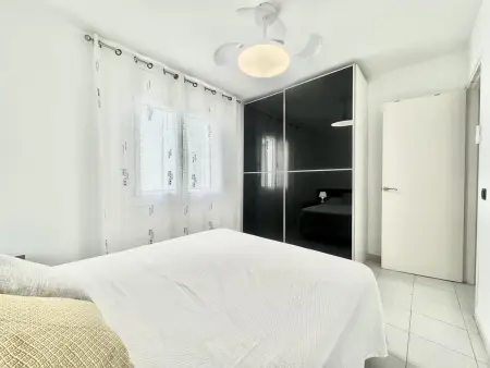 Bel appart. 1 ch, terrasse, parking, clim et wifi à Roses, à 300m de la plage - Photo 13