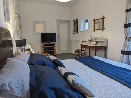 Maison familiale rénovée avec cour, à 1h30 de Paris, proche de la nature et des sites historiques. - Photo 6
