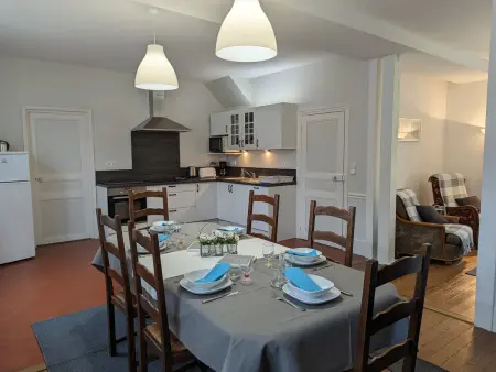 Maison familiale rénovée avec cour, à 1h30 de Paris, proche de la nature et des sites historiques. - Photo 16