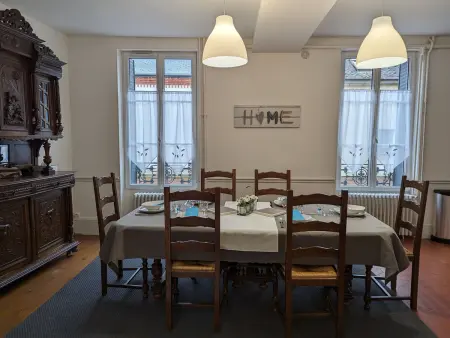 Maison familiale rénovée avec cour, à 1h30 de Paris, proche de la nature et des sites historiques. - Photo 18