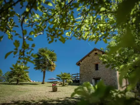 Le Tourel, Maison avec piscine privée à la campagne - Photo 14