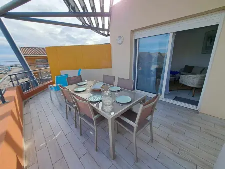 Appartement 3 pièces climatisé avec terrasse à Marseillan, parking privé, proche des commodités - Photo 2