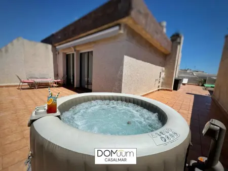 Penthouse familial à Salou : 3 chambres, terrasse, piscine, proche de Playa del Llevant et Port Aventura - Photo 3