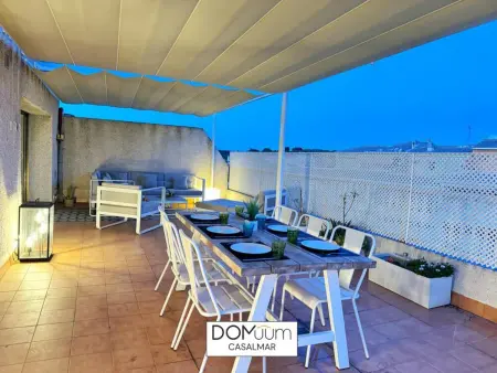 Penthouse familial à Salou : 3 chambres, terrasse, piscine, proche de Playa del Llevant et Port Aventura - Photo 5