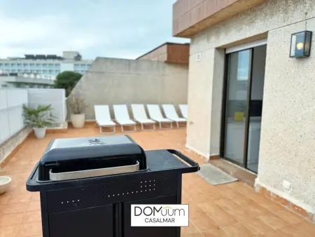 Penthouse familial à Salou : 3 chambres, terrasse, piscine, proche de Playa del Llevant et Port Aventura - Photo 12