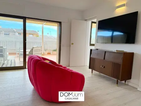 Penthouse familial à Salou : 3 chambres, terrasse, piscine, proche de Playa del Llevant et Port Aventura - Photo 14