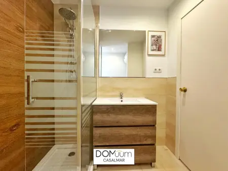 Penthouse familial à Salou : 3 chambres, terrasse, piscine, proche de Playa del Llevant et Port Aventura - Photo 32