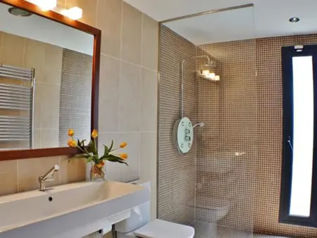 Maison de vacances à Begur avec piscine privée, jacuzzi, jardin et parking - Photo 16